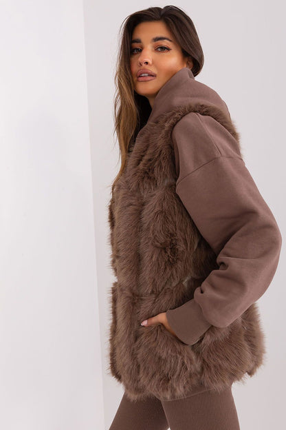   Kamizelka Model AT-KZ-2375.00P Brown - AT 
