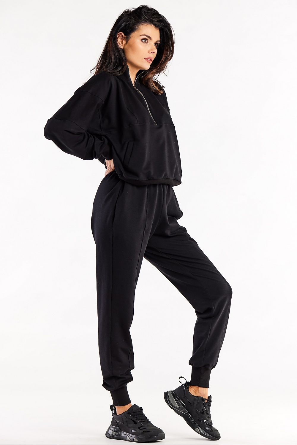   Spodnie Dresowe Model M317 Black - Infinite You 