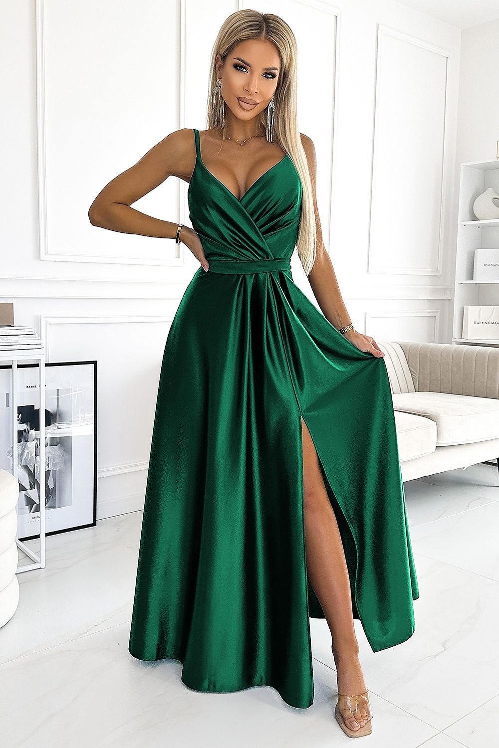  Sukienka Model Juliet 512-1 Bottle Green - Numoco 