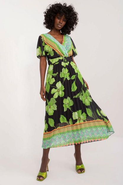  Sukienka Model DHJ-SK-11331-5.19 Black/Green - Italy Moda 
