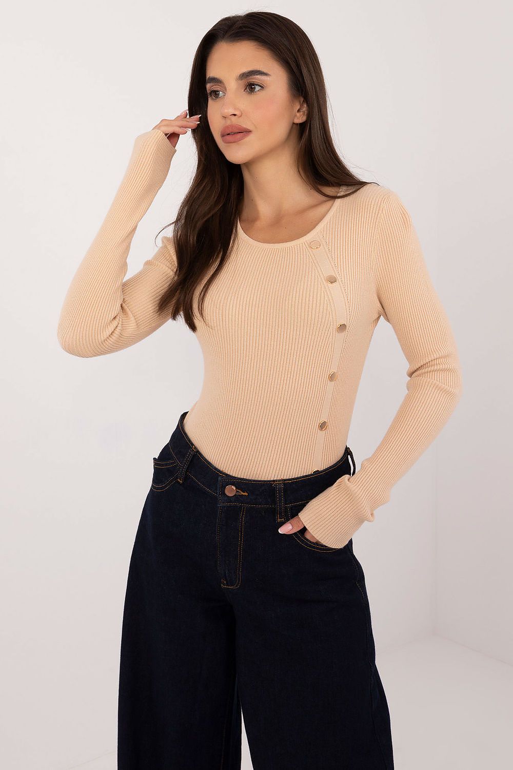   Sweter Damski Model AT-SW-2332-2.62 Beige - AT 