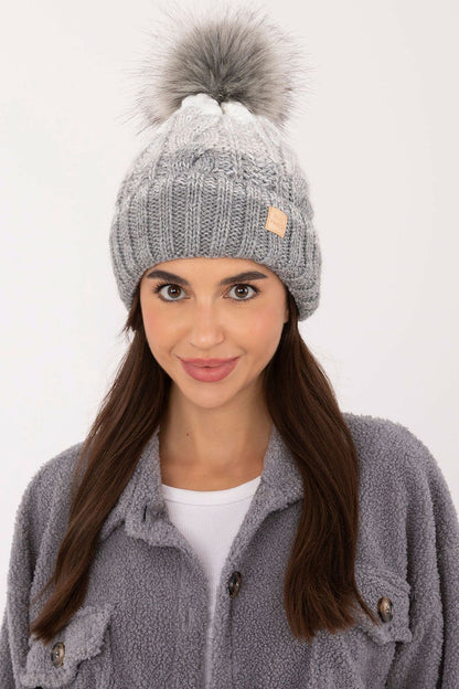   Czapka Model JK-CZ-52.31 Grey - Rue Paris 