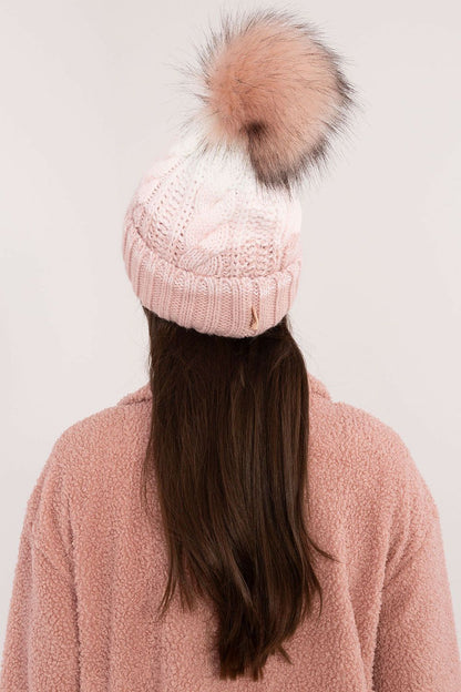  Czapka Model JK-CZ-52.31 Light Pink - Rue Paris 