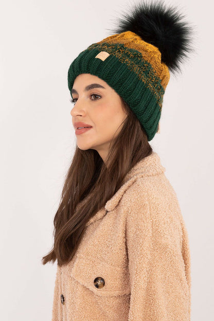   Czapka Model JK-CZ-52.17 Dark Green - Rue Paris 