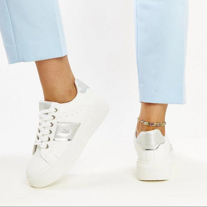   Biało-srebrne sneakersy na grubszej podeszwie Finestra - Solea 