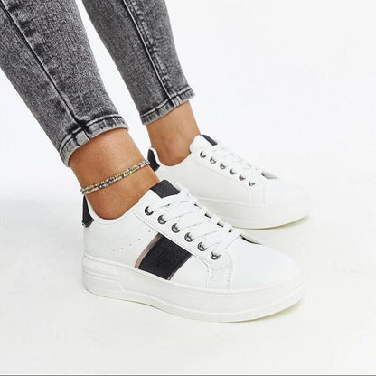   Biało-czarne sneakersy na grubszej podeszwie Finestra - Solea 