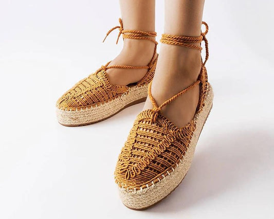   Camelowe wiązane espadryle Partenia - Solea 