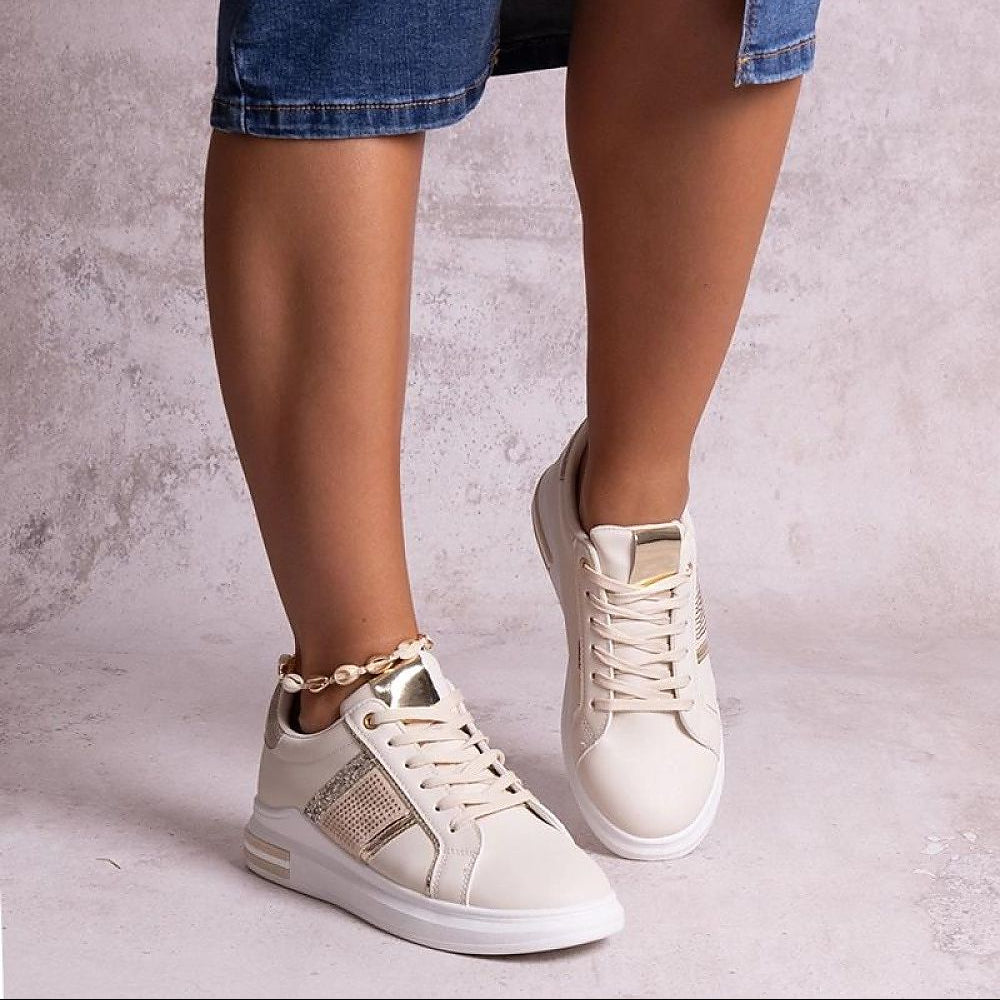   Beżowe sneakersy zdobione cyrkoniami Xarles - Solea 