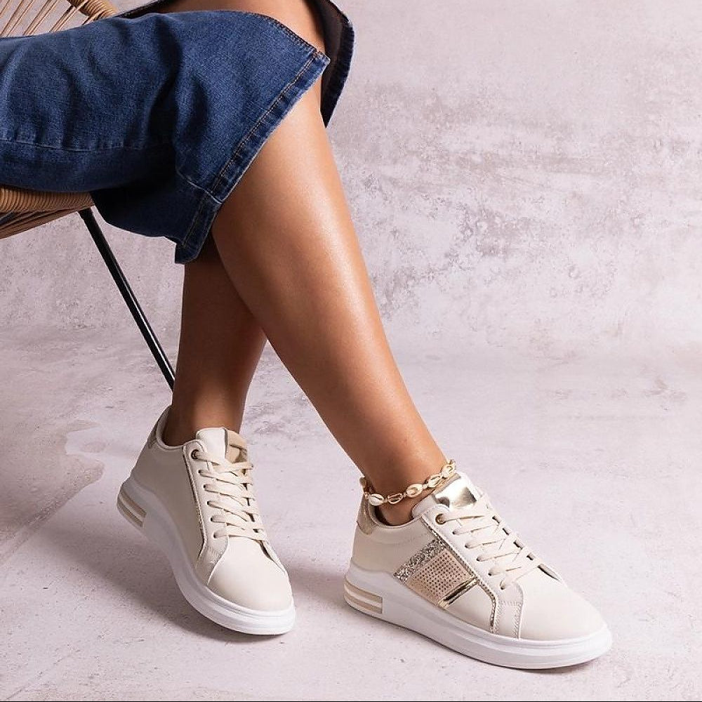   Beżowe sneakersy zdobione cyrkoniami Xarles - Solea 