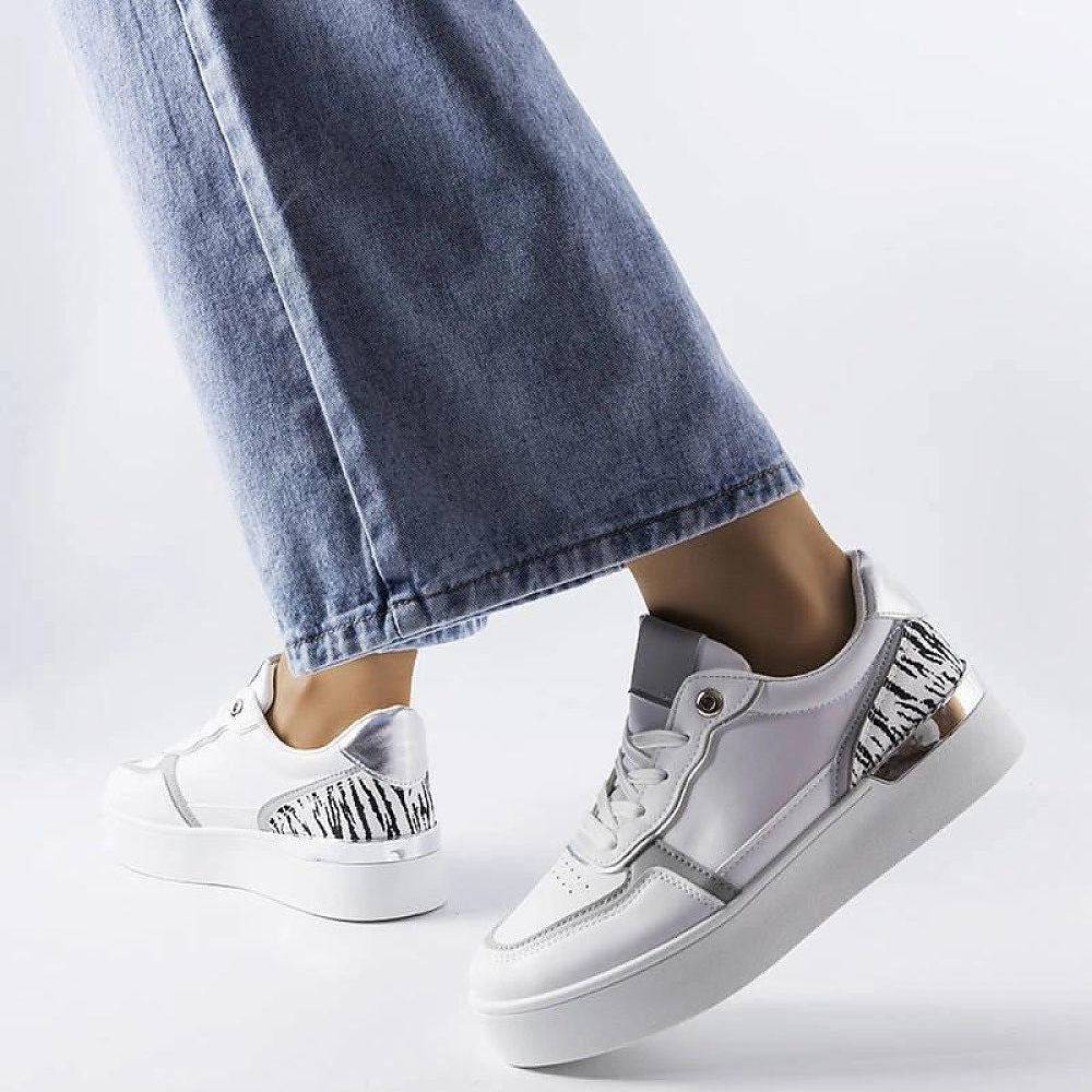   Białe sneakersy na platformie Tooele - Solea 