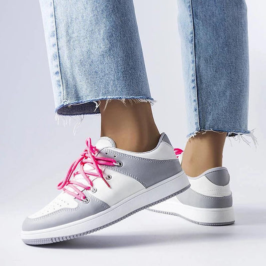   Białe retro sneakersy Shari - Solea 