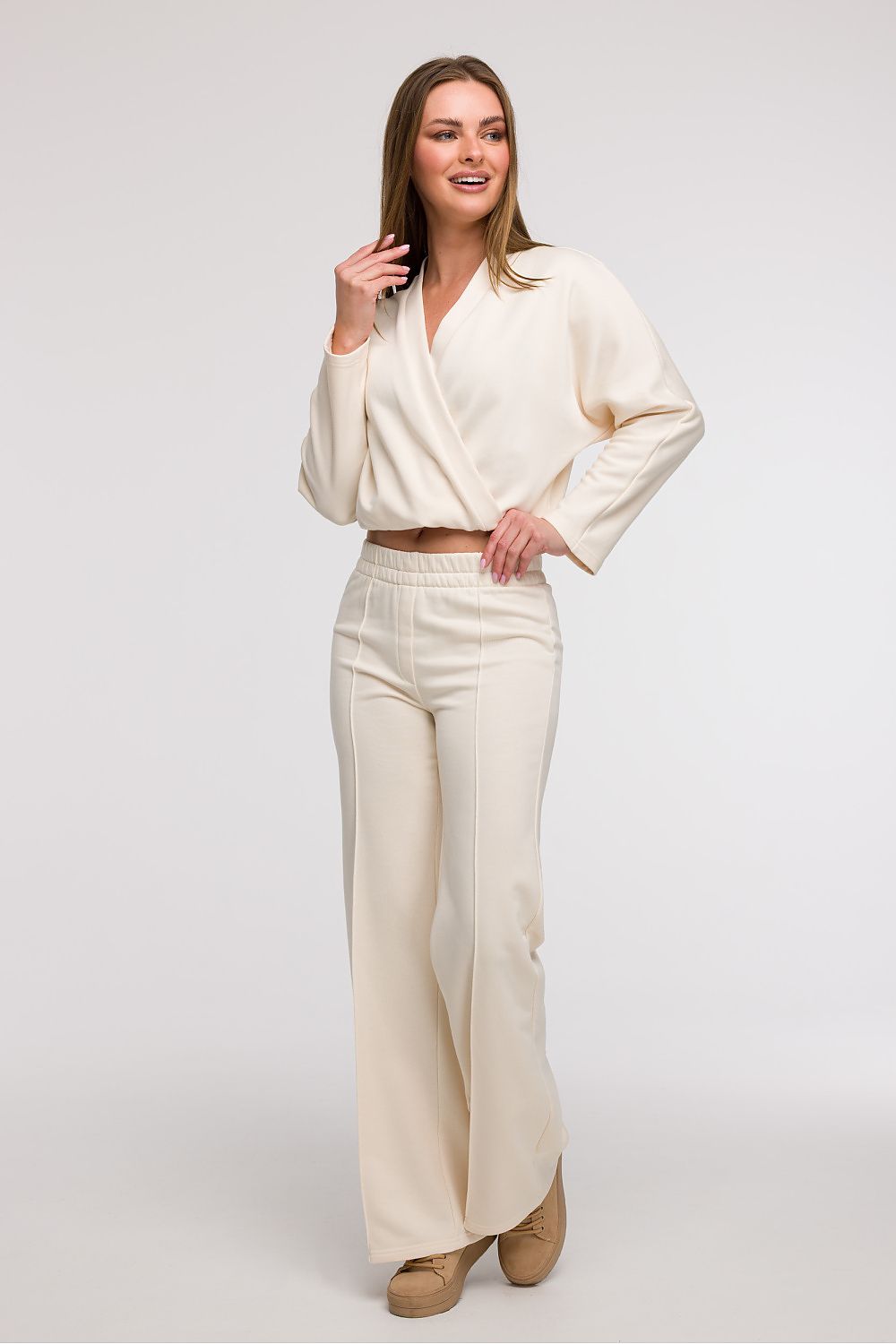  Spodnie Dresowe Model B296 Wanilia - BeWear 