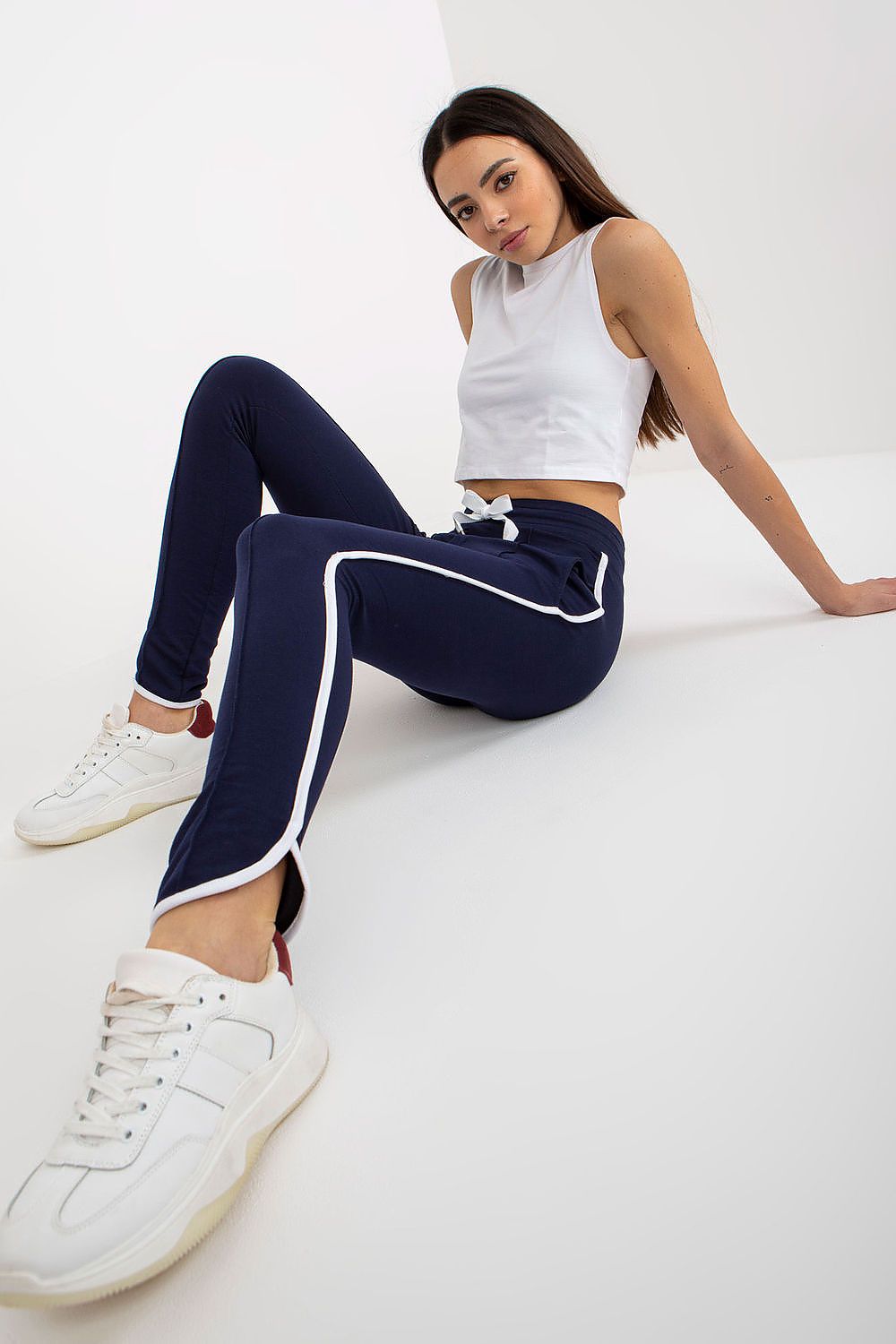  Spodnie Dresowe Model LO-DR-LK-239.14 Navy - Rue Paris 