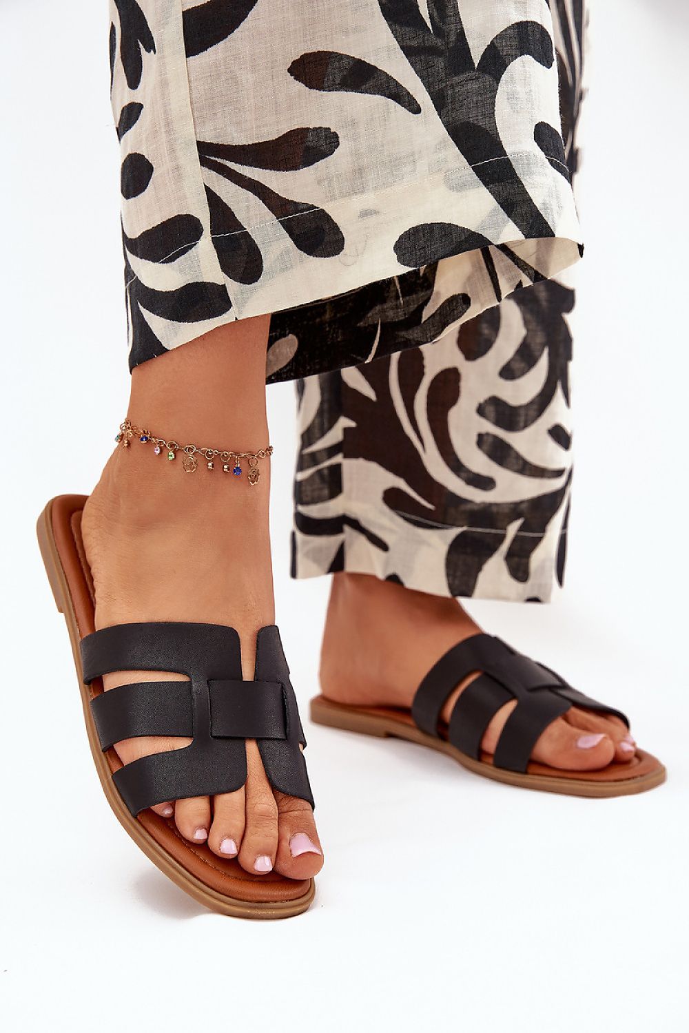  Sandał Klapki Model Mirona WD298 Black - Step in style 