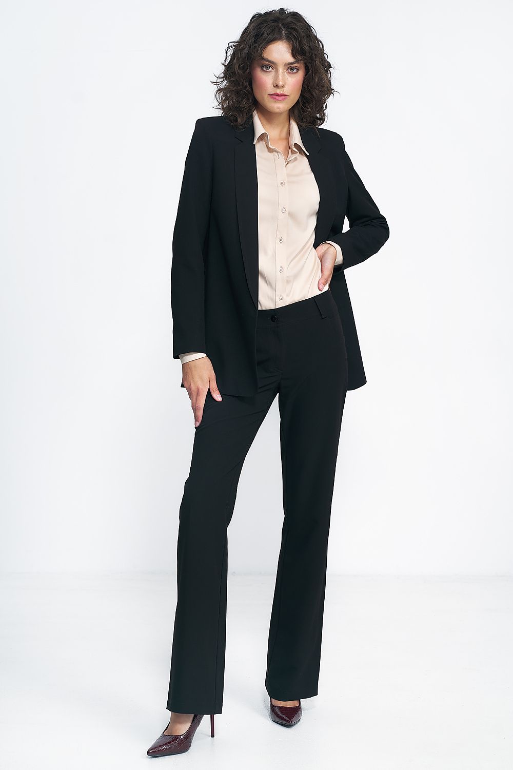  Spodnie Czarne spodnie typu bootcut SD100 Black - Nife 