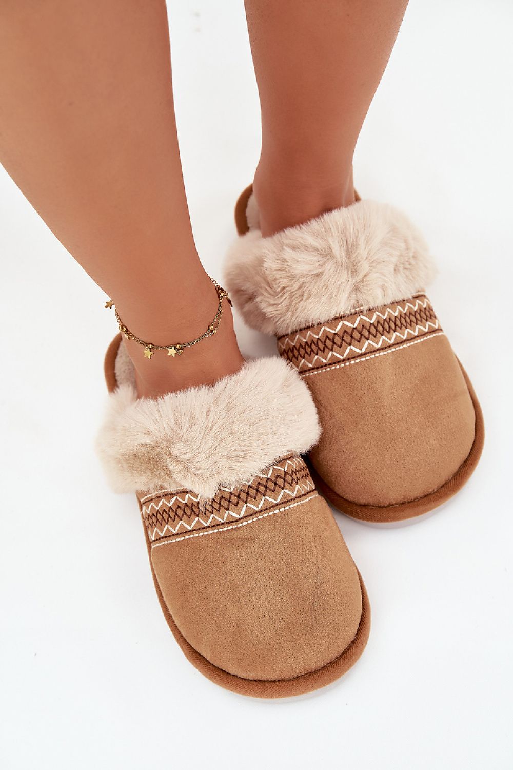   Kapcie Model Devianne WIS255224-0 Brown - Step in style 