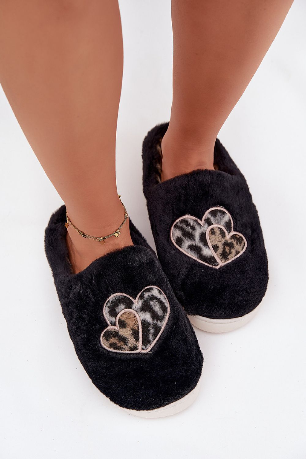   Kapcie Model Amandra WPW255169-0 Black - Step in style 