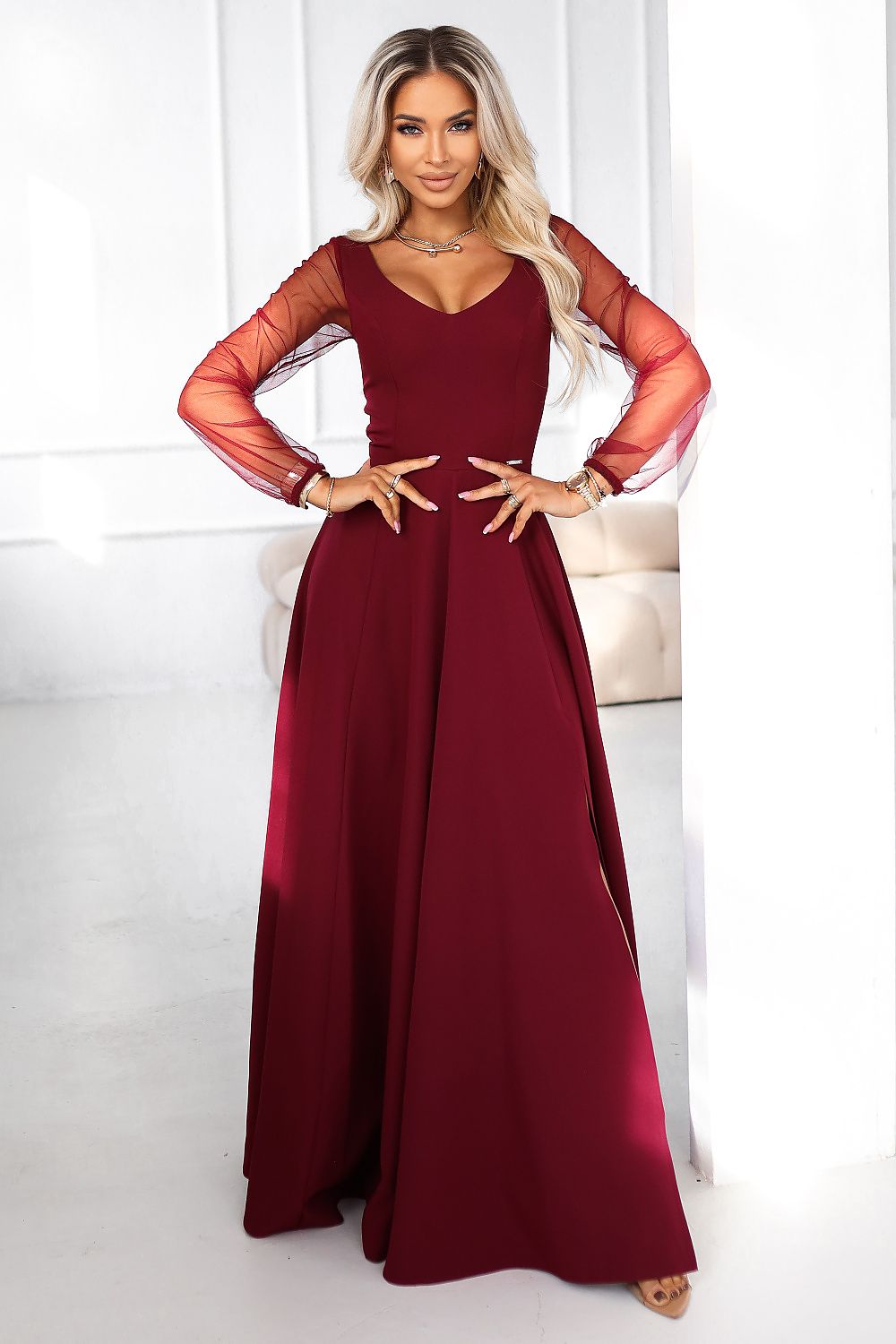  Sukienka Model Loretta 640-1 Bordo - Numoco 