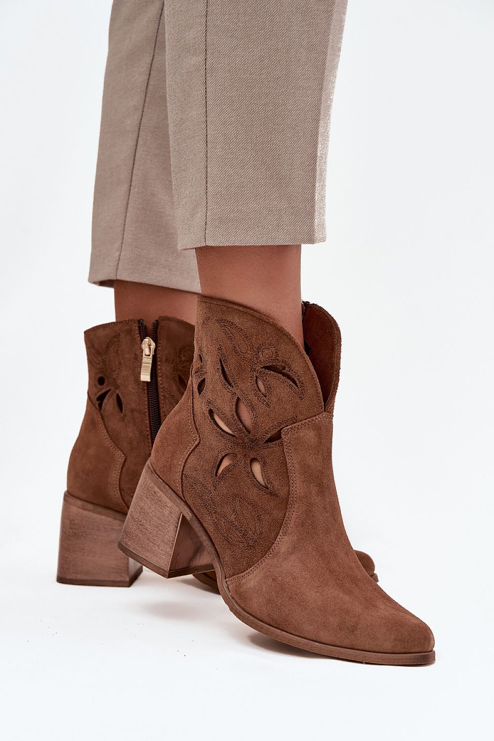   Botki Model Zazoo 3690 Brown - Step in style 