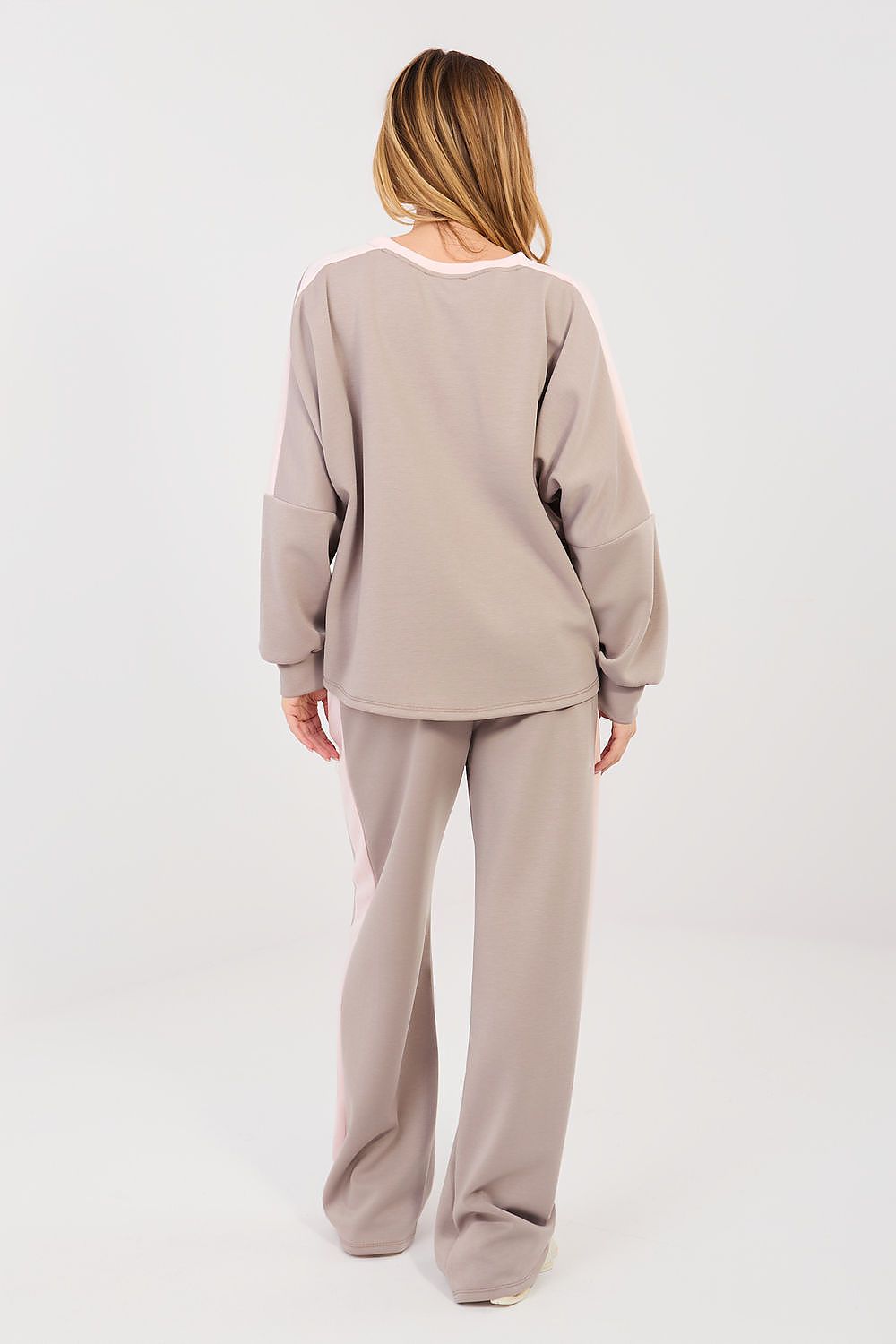  Spodnie Komplet Model IT-KMPL-22177.21P Dark Beige - Rue Paris 