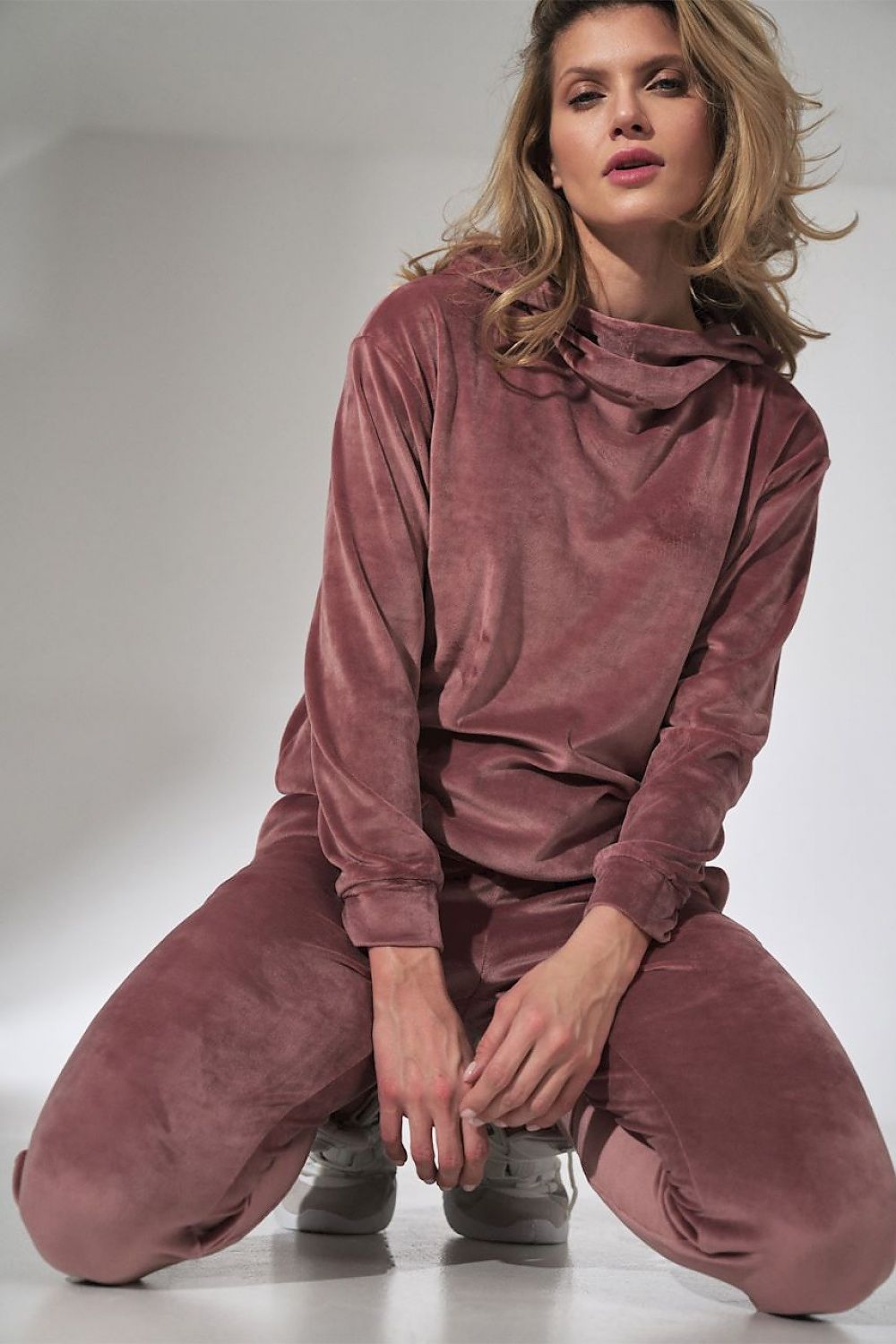   Spodnie Dresowe Model M746 Pink - Figl 