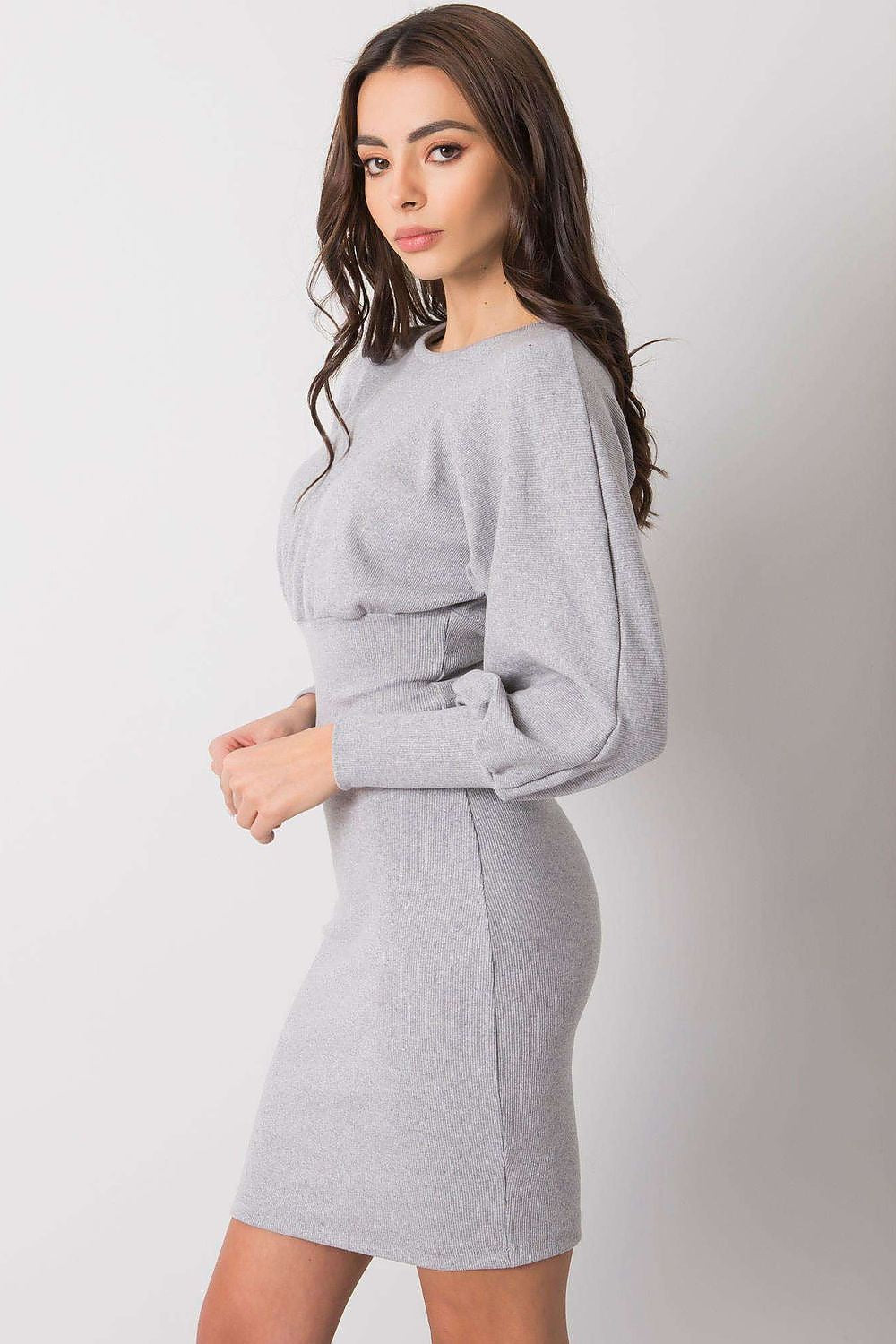 Sukienka Model RV-SK-6079.65 Grey - Rue Paris 
