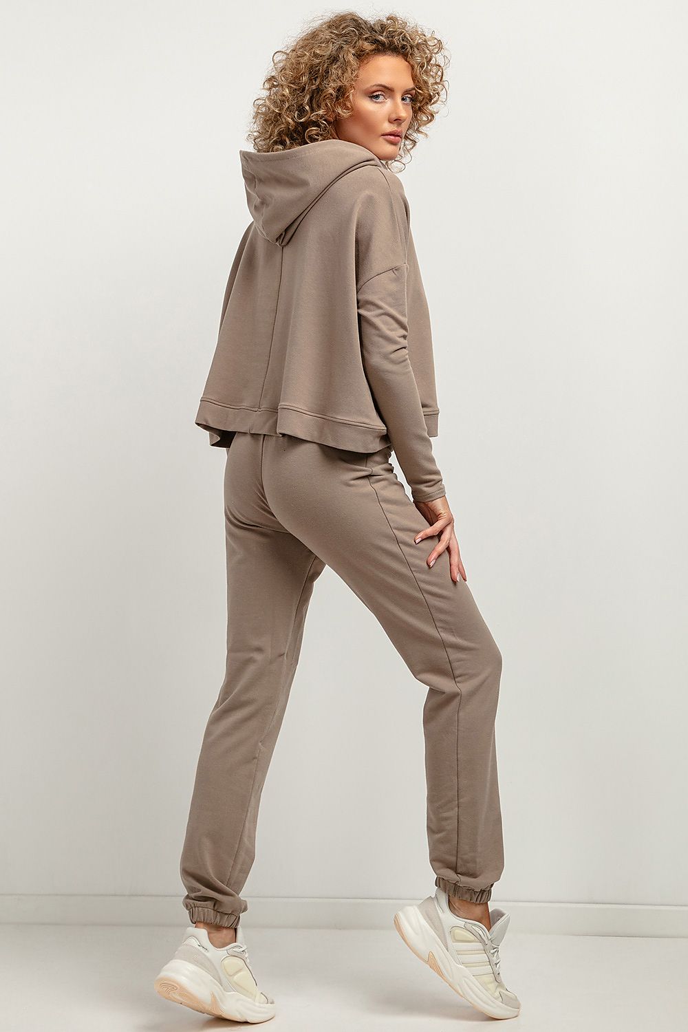   Spodnie Dresowe Model T384/6 Cappuccino - Tessita 