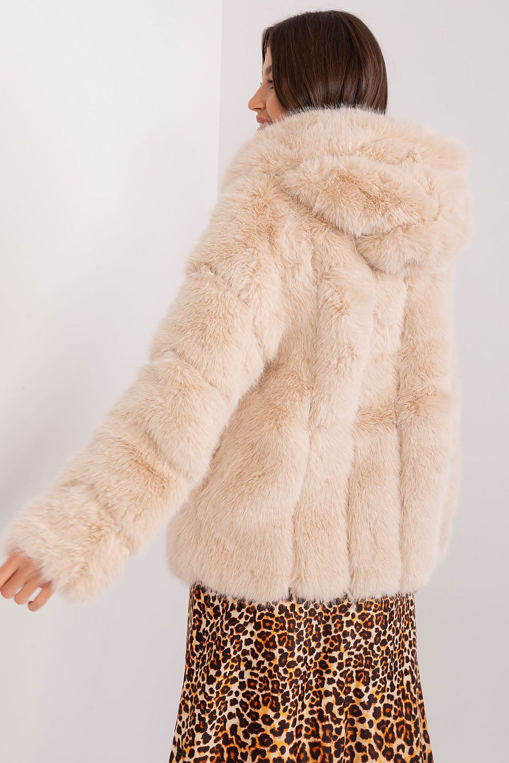   Kurtka Damska Model AT-KR-2386.00P Beige - AT 